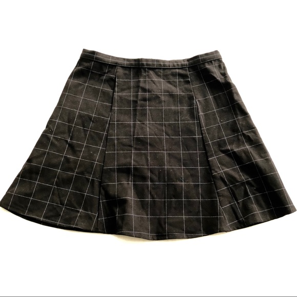 American Apparel Dresses & Skirts - American Apparel plaid skirt